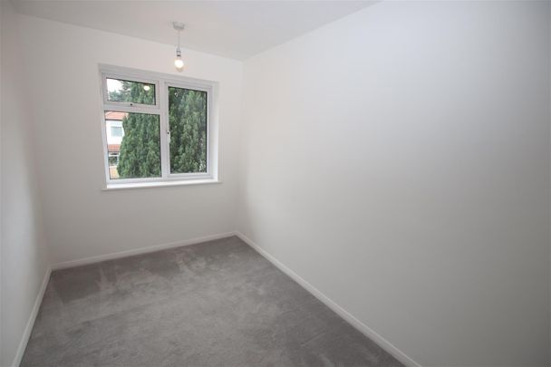 2 bedroom Maisonette to let - Photo 1