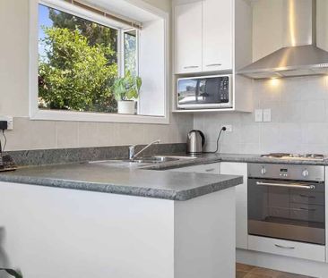 Spacious & Sunny in Casebrook - Photo 5