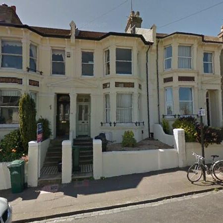 2 Bed Flat, Compton Road, BN1 - Photo 1
