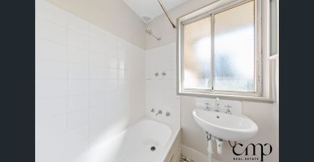 Cozy and Convenient Living! - Photo 2