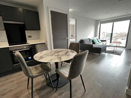 2 bedroom apartment to rent - Photo 2