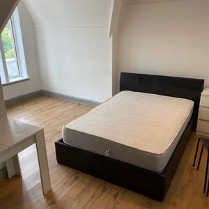 Room in a Shared House, London, N4 - Photo 2