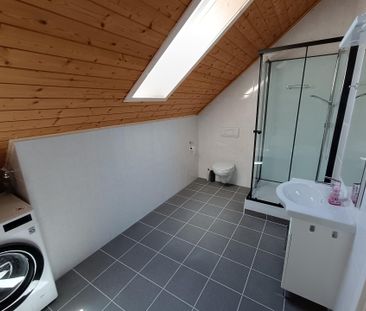 Charmante 2.5-Zimmer-Attikawohnung mit Balkon zu vermieten - Foto 4