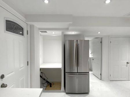 For Lease - 40 Alanbull Square Unit# Lower, Toronto, Ontario - Photo 3