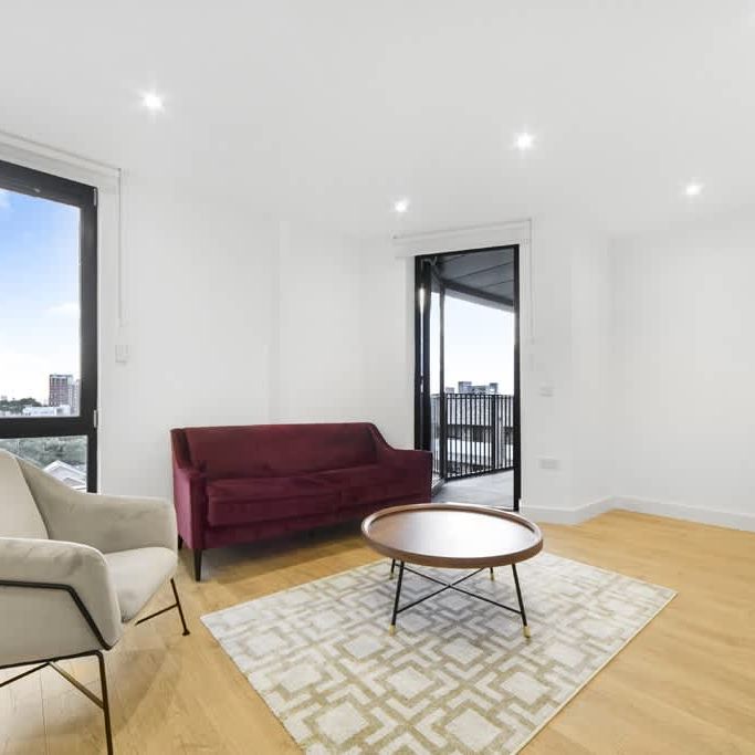 Tellicherry Court, Aberfeldy Square E14 - Photo 1