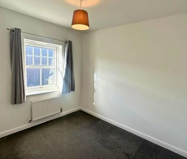 3 bedroom end of terrace house to rent - Photo 5