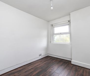 3 Bed Terraced House, Dawlish Road, E10 - Photo 6