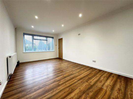 106, Iveson Drive, Leeds, West Yorkshire, LS16 6NL - Photo 1