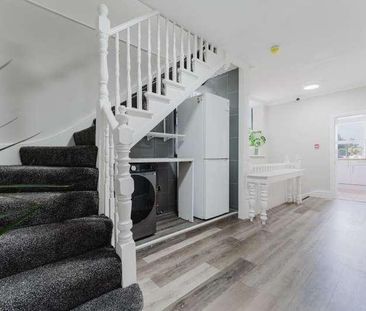 Pitshanger Lane, W5 - Photo 1