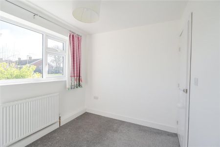 3 bedroom bungalow to rent - Photo 2