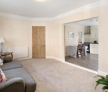 2 bedroom maisonette to rent - Photo 1