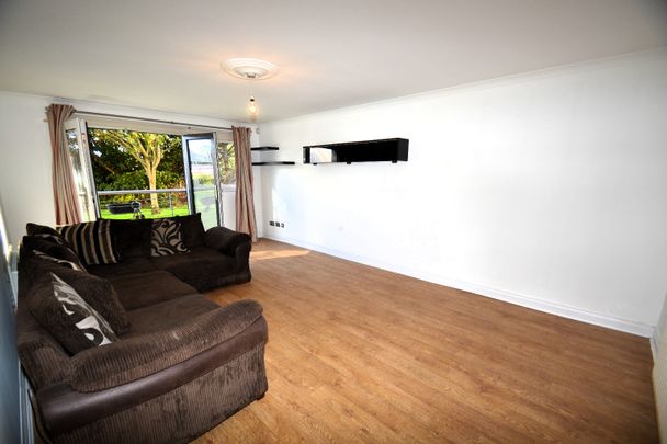 2 bed flat to rent in Minerva Way, G3 8 - Photo 1