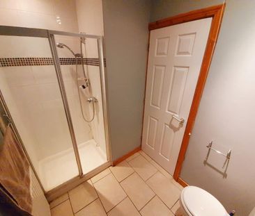 House For Rent, 8 Lisburn Ave Flat 1, Belfast, BT9, 7FX, BT9 7FX - Photo 5
