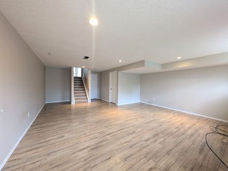 7241 Laguna Way NE, Calgary - Photo 3