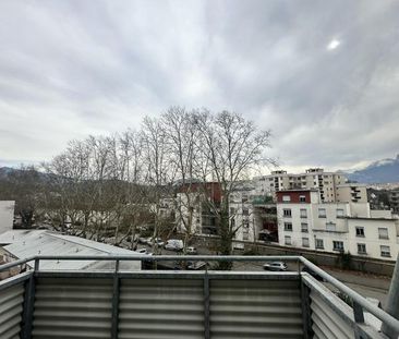 T4 15 AVENUE DE TEISSEIRE 38100 GRENOBLE - Photo 1