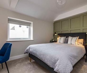 Beautiful Bedroom Apartment // Available August, LN5 - Photo 5