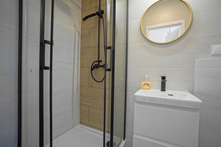 Katowice, Mikołowska - Фото 2