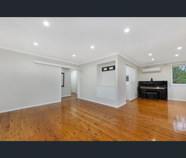 10 Bowman Avenue, Castle Hill, NSW 2154 - Photo 2
