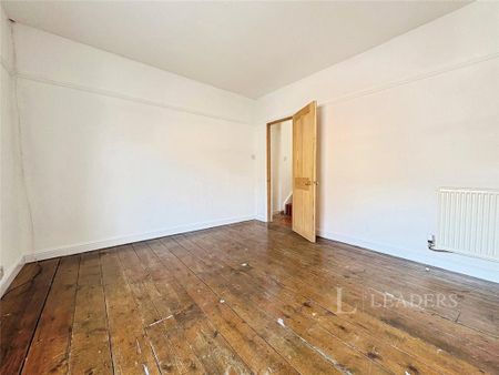 3 bedroom terraced house to rent - Photo 4