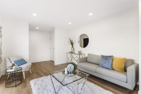 A Must View Property&excl; - Photo 4