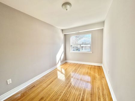 For Lease - 9 Thirty Third Street Unit# 211, Toronto, Ontario - Photo 2