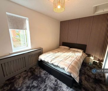 1 bedroom semi-detached house to rent - Photo 3