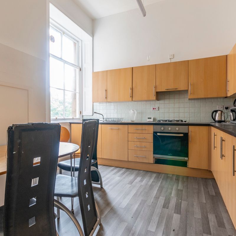0040L - Bruntsfield Place, Edinburgh, EH10 4DQ - Photo 1