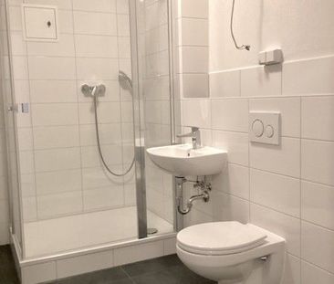 Das ist Ihr Zuhause: Schicke 2-Zimmer-Wohnung mit großem Balkon - Foto 1