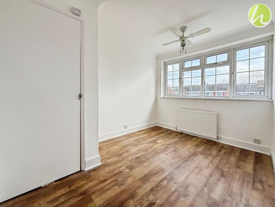 3 bedroom end of terrace house to rent - Photo 1