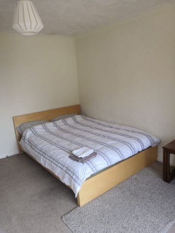 3 Bed Flat, Leyden Court, G20 - Photo 3