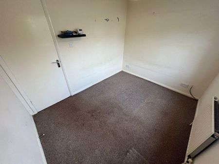 1 bedroom ground floor flat to rent - Photo 4