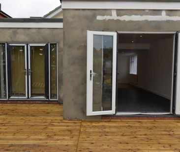 4 bedroom bungalow to rent - Photo 2