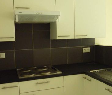 Appartement te huur in Sint-Denijs-Westrem voor € 785 met 1 slaapkamer - Photo 2