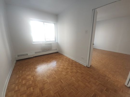 2300 Rue St Mathieu, Montréal (Ville-Marie), QC H3H - Photo 1