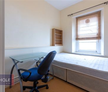 Clifton Park Road, - Photo 1