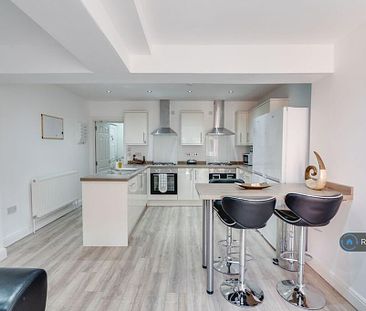 1 bedroom house share for rent in Corbett Street, Smethwick, B66 - Photo 2
