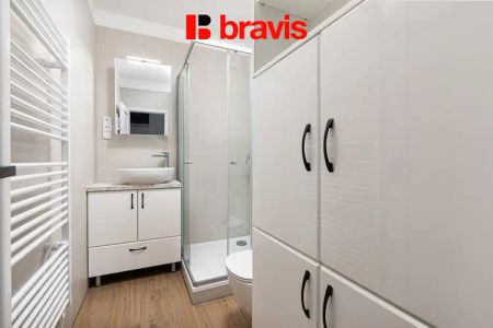 Pronájem bytu 2+1, Brno - Jundrov, ul. Jasanová, po kompletní rekonstrukci, první nájemník, šatna - Photo 5