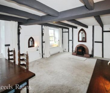 2 bedroom terraced house to rent - Photo 2