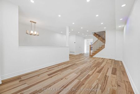 165 Fieldstone Drive #27 - Photo 2