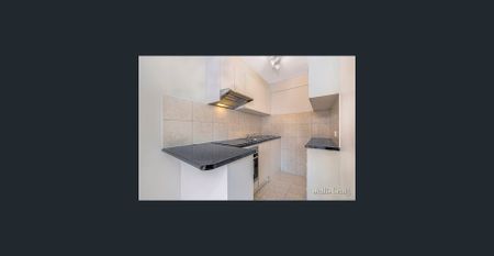 Light and Bright - Photo 4