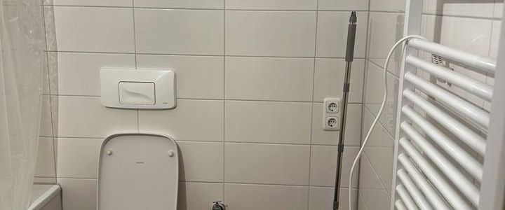 1-Zi.-Helle-Wohnung, teilmöbliert, sucht Handwerker-Nachmieter - Photo 1