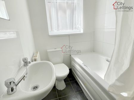 1 Bedroom Flat - Photo 5