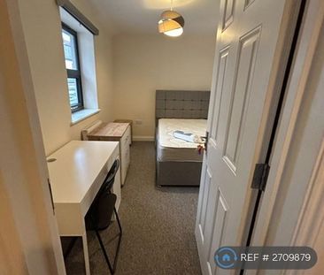 4 bedroom terraced house to rent - Photo 4