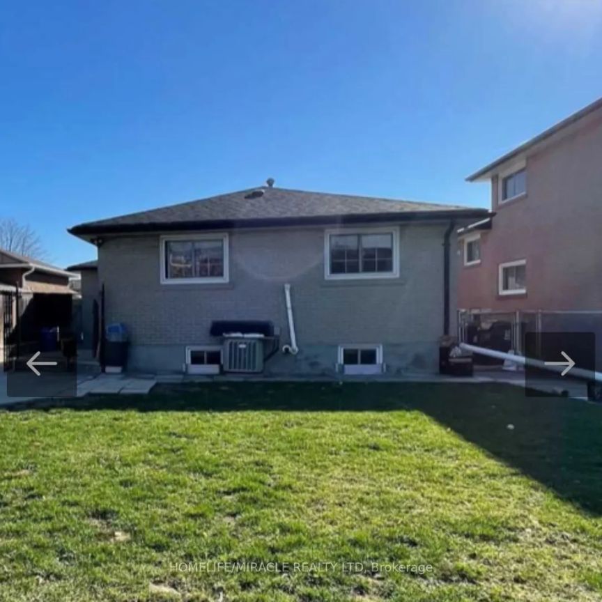42 Broadbent Avenue #Basement - Photo 2