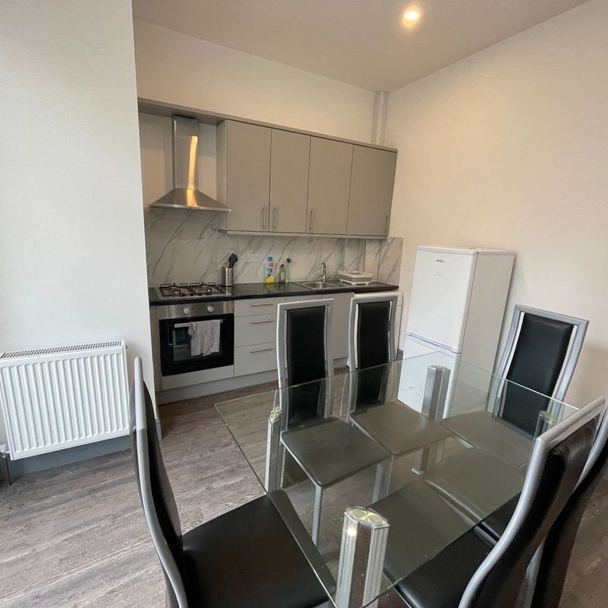 Room in a Shared Flat, Riffel Road, NW2 - Photo 1