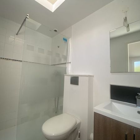 Location Appartement 1 pièce Meublé 18m² EGLETONS 19300 - Photo 4