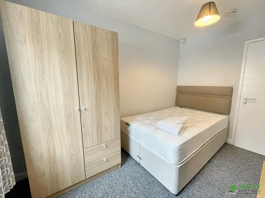 3 bedroom apartment to rent - Photo 1