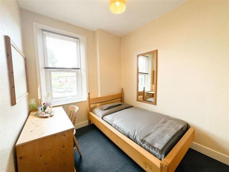 5 bedroom house to rent - Photo 2