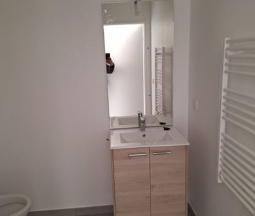 T2 AVEC BALCON ET PARKING - Photo 3