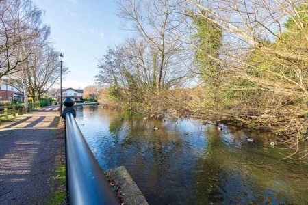 Byewaters, Wd, Watford, WD18 - Photo 3